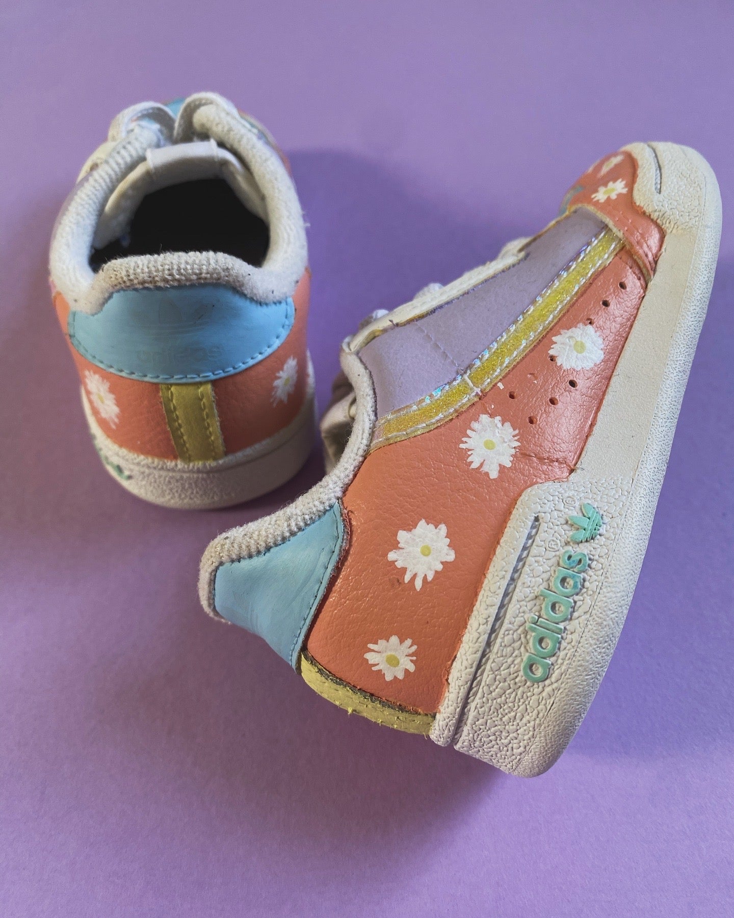 Adidas Kids Trainers (kids size 6)