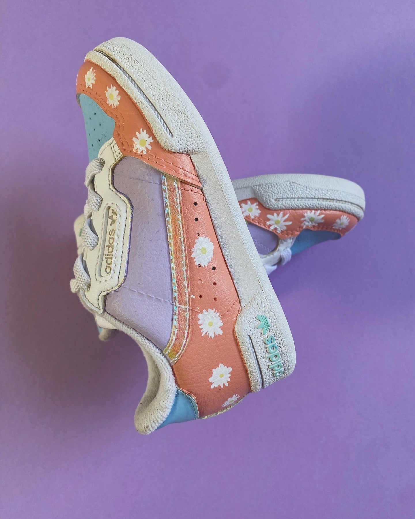 Adidas Kids Trainers (kids size 6)