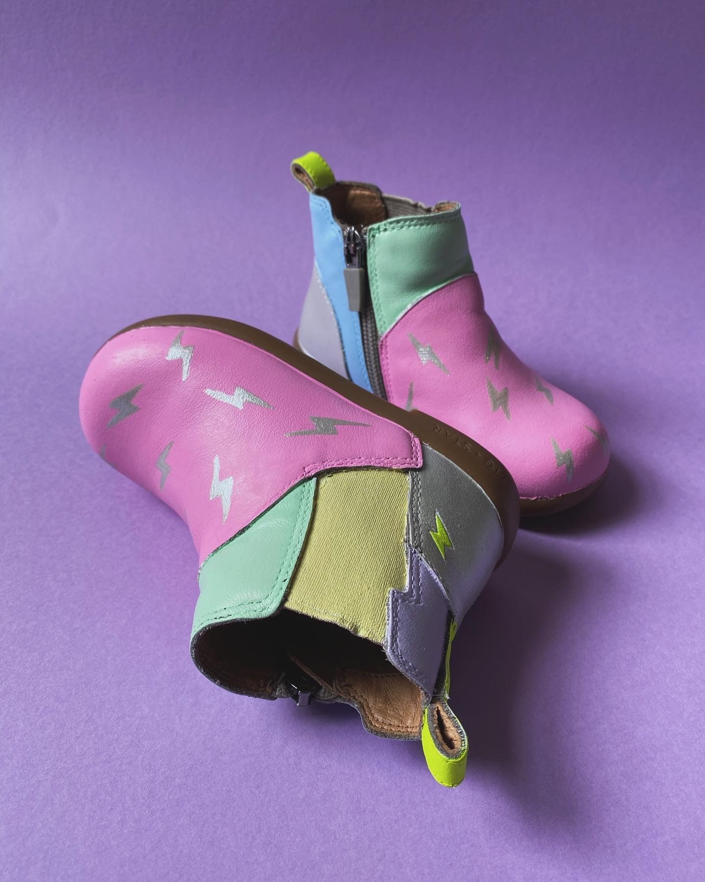 Zig + Star Kids Leather Boots (size 5)