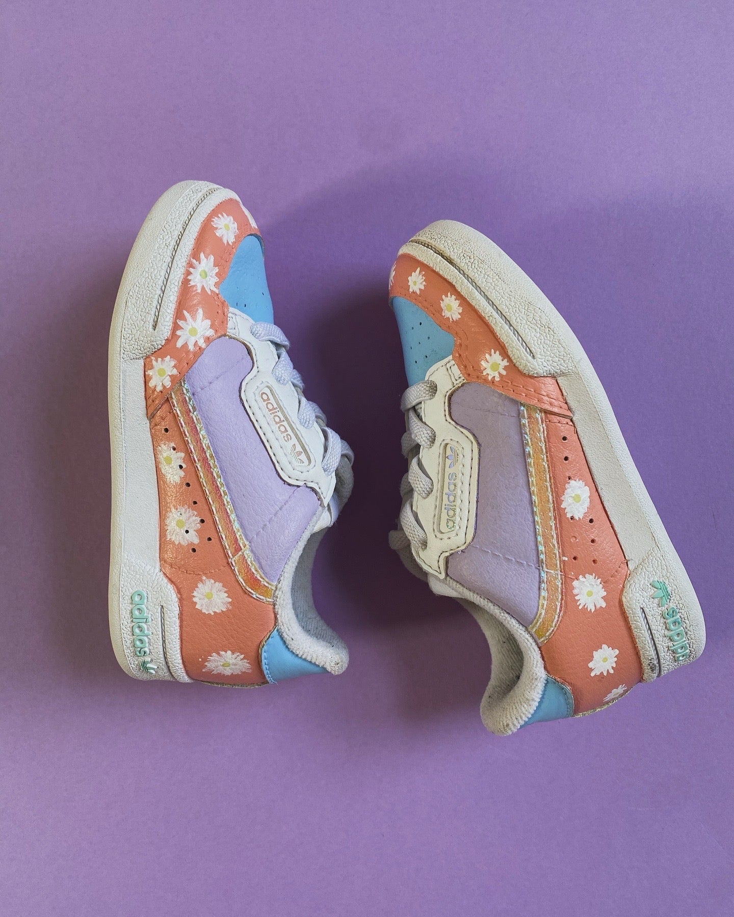 Adidas Kids Trainers (kids size 6)
