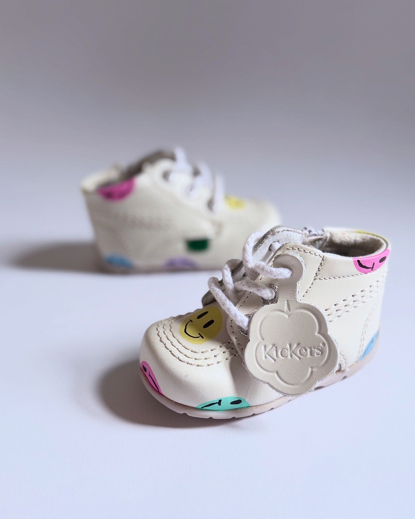 Kickers Boots Smiley Face (kids EU 17 UK 1)