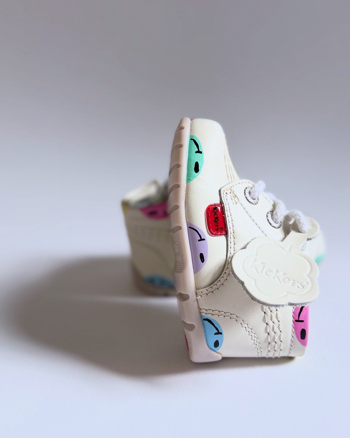 Kickers Boots Smiley Face (kids EU 17 UK 1)