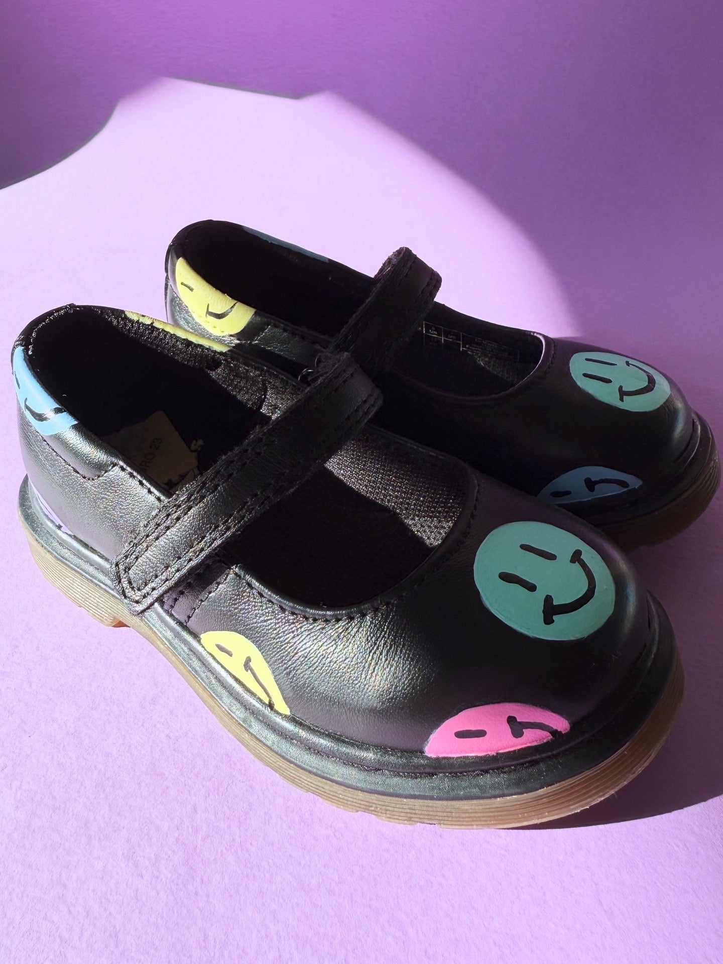 Dr. Martens Mary Jane Shoes (kids EU 23)