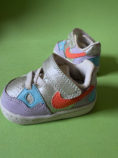 Nike Trainers (baby UK 1.5)